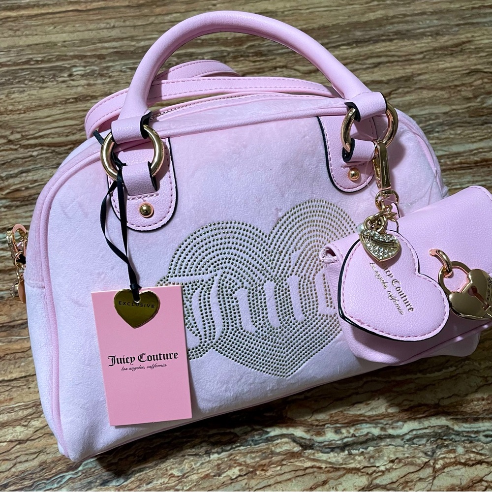 Juicy Couture - Picture 5 of 13